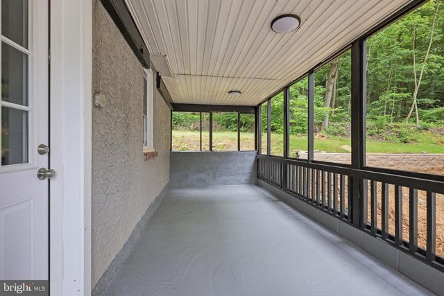 808 MAPLE LN, Aston, PA 19014