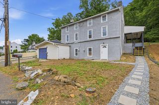 808 MAPLE LN, Aston, PA 19014