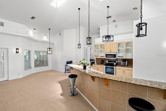 6702 JOSIE DRIVE, Seffner, FL 33584