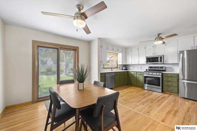 758 N 74th Avenue, Omaha, NE 68114