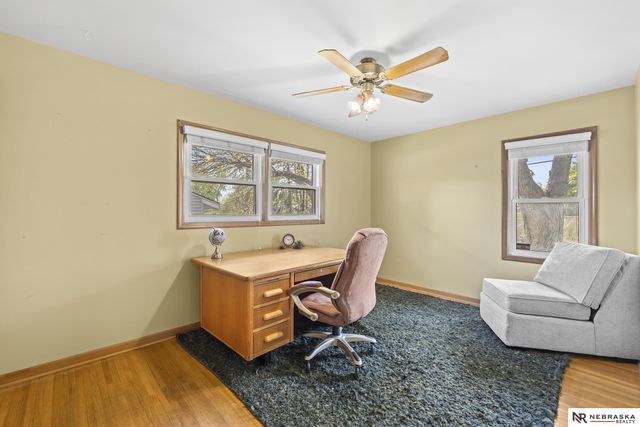 758 N 74th Avenue, Omaha, NE 68114