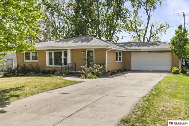 758 N 74th Avenue, Omaha, NE 68114