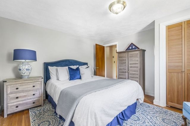 41 Sunset Hill Rd, Boston, MA 02132