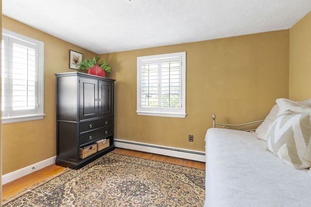 41 Sunset Hill Rd, Boston, MA 02132