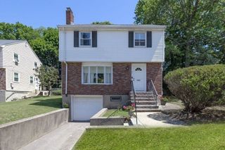41 Sunset Hill Rd, Boston, MA 02132
