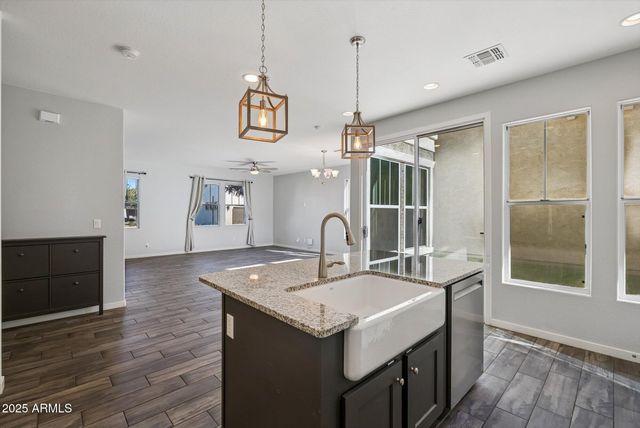 10439 E NARANJA Avenue, Mesa, AZ 85209