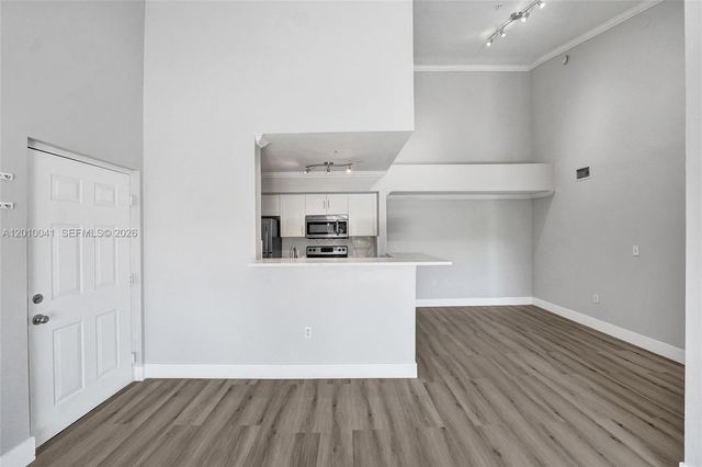 631 SW 111th Lane 306, Pembroke Pines, FL 33025