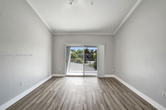 631 SW 111th Lane 306, Pembroke Pines, FL 33025