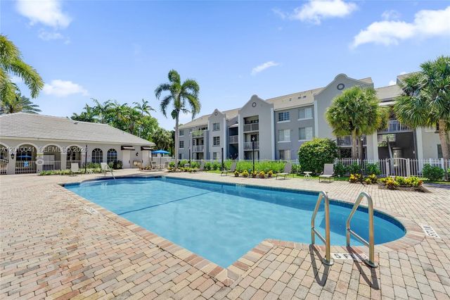 631 SW 111th Lane 306, Pembroke Pines, FL 33025