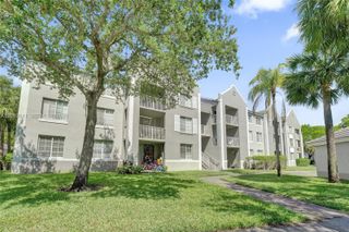 631 SW 111th Lane 306, Pembroke Pines, FL 33025