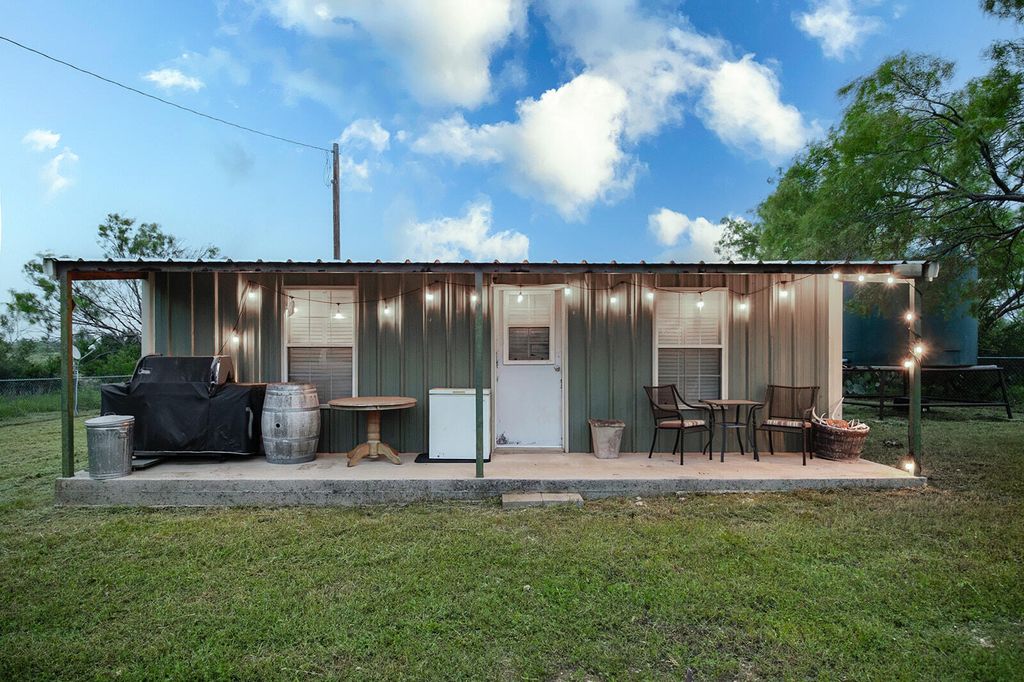 Image 1 of property listing at 9701 County Road 201, Brownwood, TX 76801