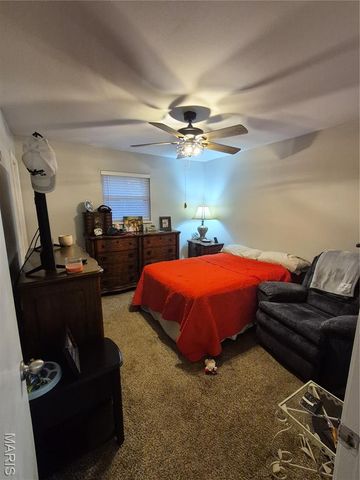 151 Hunters Ridge, St Charles, MO 63301