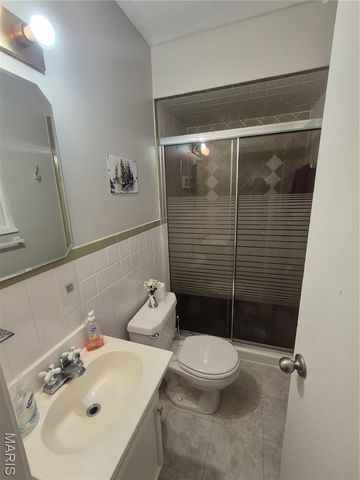 151 Hunters Ridge, St Charles, MO 63301