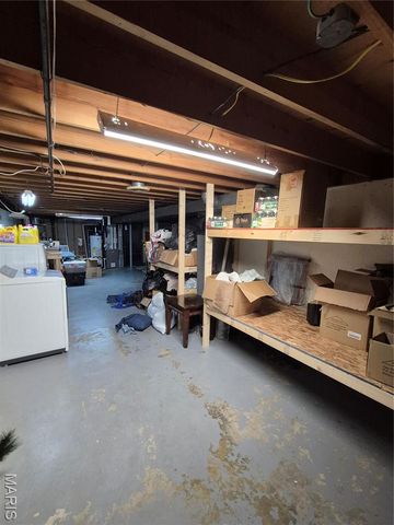 151 Hunters Ridge, St Charles, MO 63301