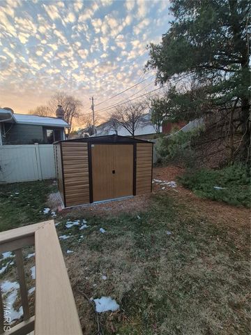 151 Hunters Ridge, St Charles, MO 63301