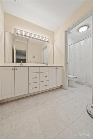 6661 Paxton Guinea Road, Miami Twp, OH 45140