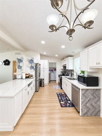 4080 W 1st 105, Santa Ana, CA 92703