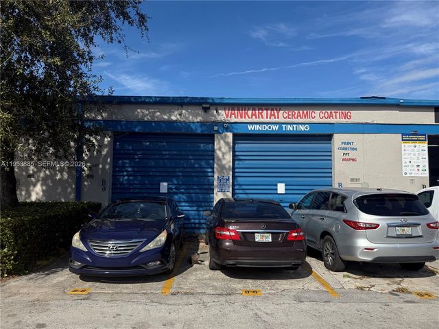 4711 W Hallandale Beach Blvd B5 & B6, West Park, FL 33023