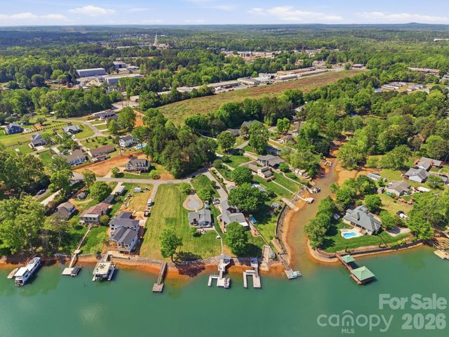 0000 Lucky Creek Lane, Denver, NC 28037