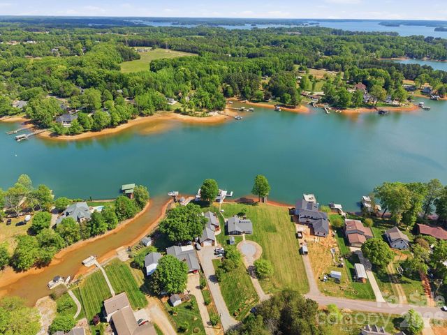 0000 Lucky Creek Lane, Denver, NC 28037