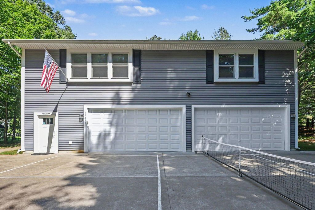 17477 Serenity Court, Grand Haven Twp, MI 49417
