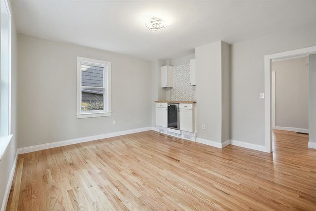 49 Jamaica St, Boston, MA 02130