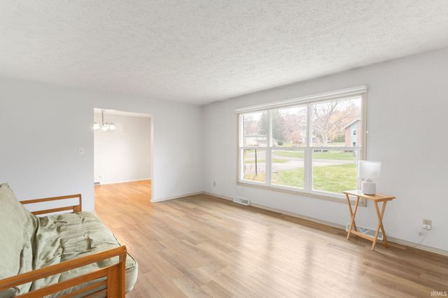 17644 Woodthrush Lane, South Bend, IN 46635