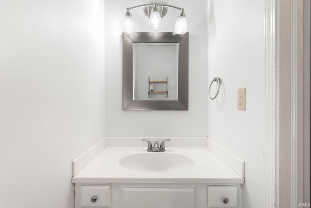 17644 Woodthrush Lane, South Bend, IN 46635