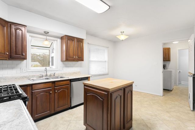 17644 Woodthrush Lane, South Bend, IN 46635