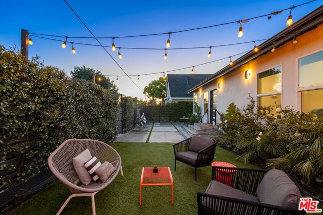 1747 W 30th Street, Los Angeles, CA 90018