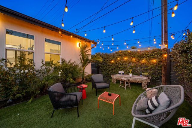1747 W 30th Street, Los Angeles, CA 90018