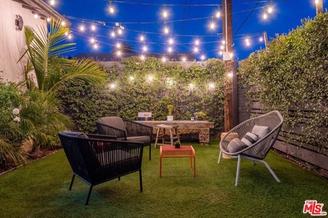 1747 W 30th Street, Los Angeles, CA 90018