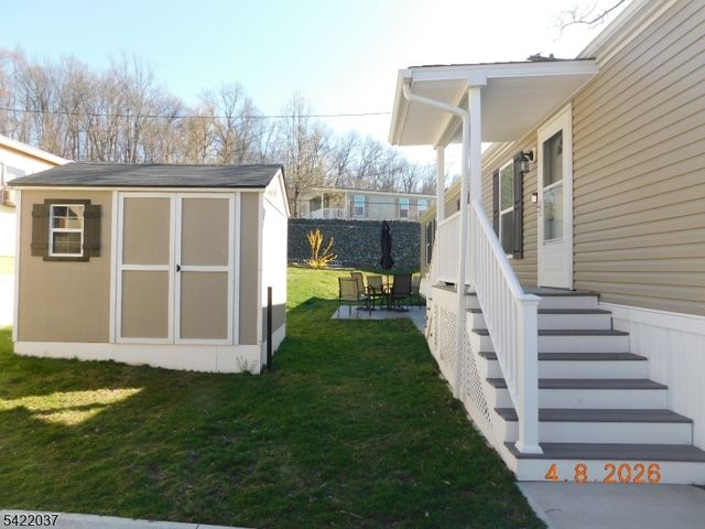 89 Back Street, Oxford Twp., NJ 07863