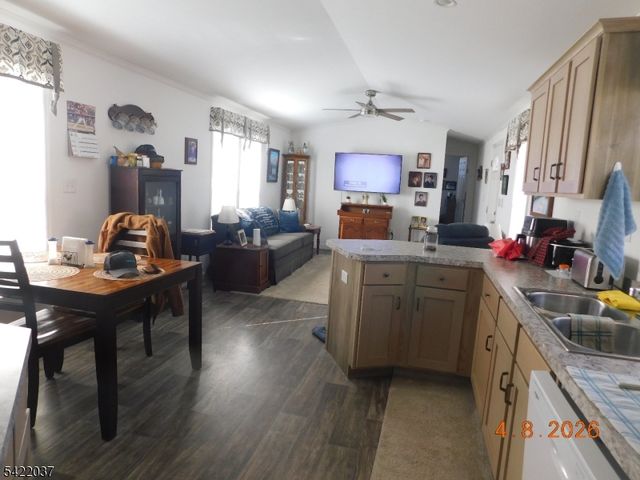 89 Back Street, Oxford Twp., NJ 07863
