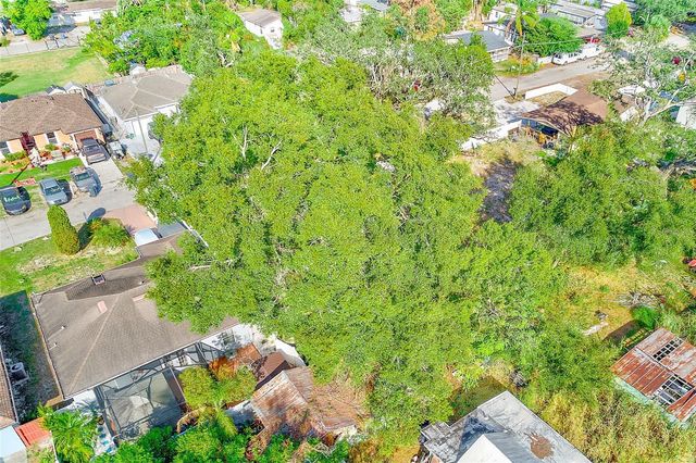 703 HOFFMAN BOULEVARD, Tampa, FL 33612