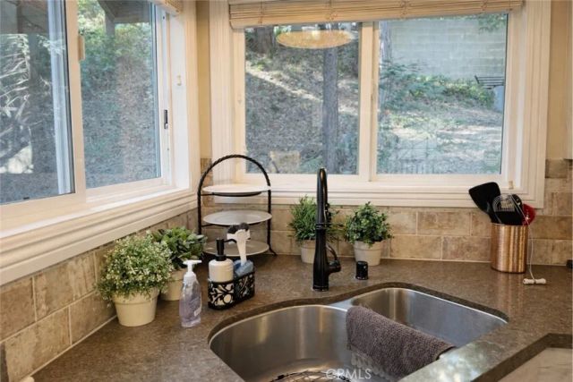 27334 Pinewood Drive, Lake Arrowhead, CA 92352
