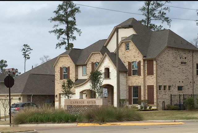 2 Caprice Bend Place, Tomball, TX 77375