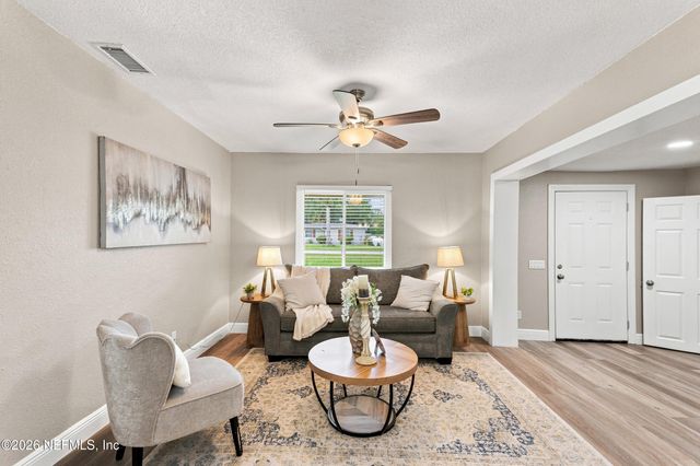 517 NIGHTINGALE Road, Jacksonville, FL 32216