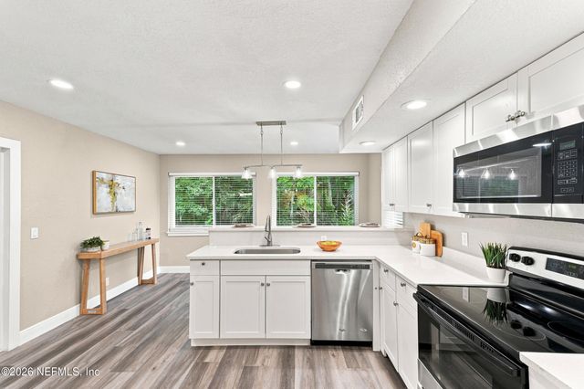 517 NIGHTINGALE Road, Jacksonville, FL 32216
