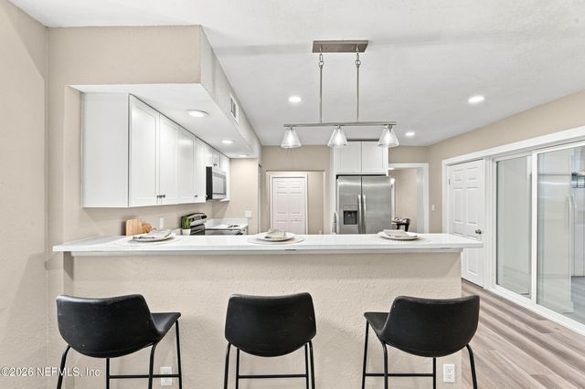 517 NIGHTINGALE Road, Jacksonville, FL 32216