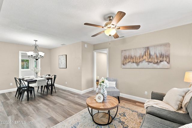 517 NIGHTINGALE Road, Jacksonville, FL 32216