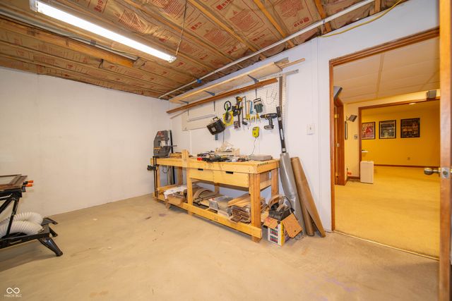 7398 W Banton Circle, New Palestine, IN 46163