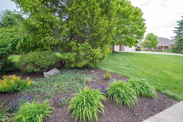 7398 W Banton Circle, New Palestine, IN 46163