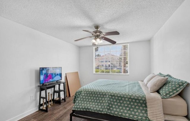 1733 Village Boulevard 105, West Palm Beach, FL 33409