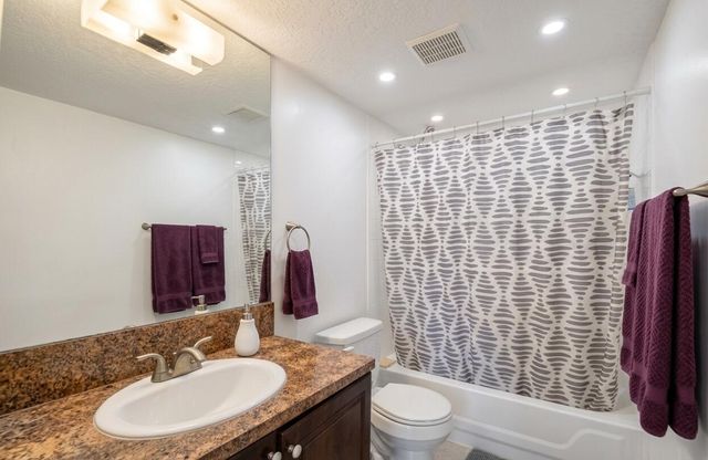 1733 Village Boulevard 105, West Palm Beach, FL 33409