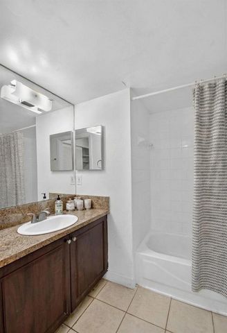 1733 Village Boulevard 105, West Palm Beach, FL 33409
