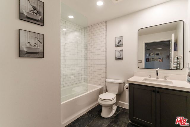 10648 Woodbridge Street 106, Toluca Lake (los Angeles), CA 91602