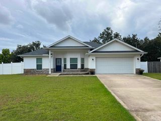 5634 National Ct, Gulf Breeze, FL 32563