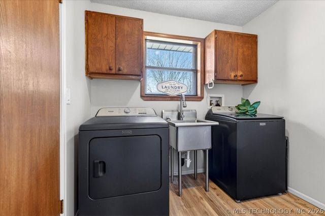 6720 Dorsett Drive, Bartlesville, OK 74006