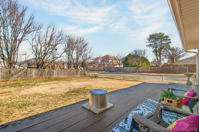 6720 Dorsett Drive, Bartlesville, OK 74006